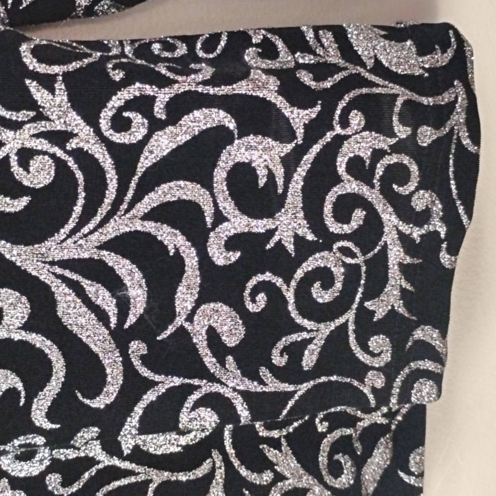 Vintage J.B.S. LTD. Women's Black & Silver Metallic Sparkle Abstract Print Top - Picture 3 of 13